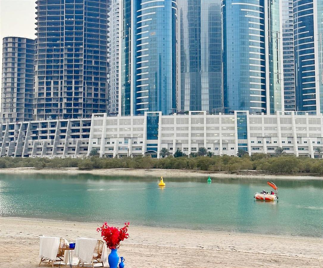 Abu Dhabi Cozy Mangrove View, Seaview 1 Bedroom 1 Partition Apartment Not Hotel Kültér fotó